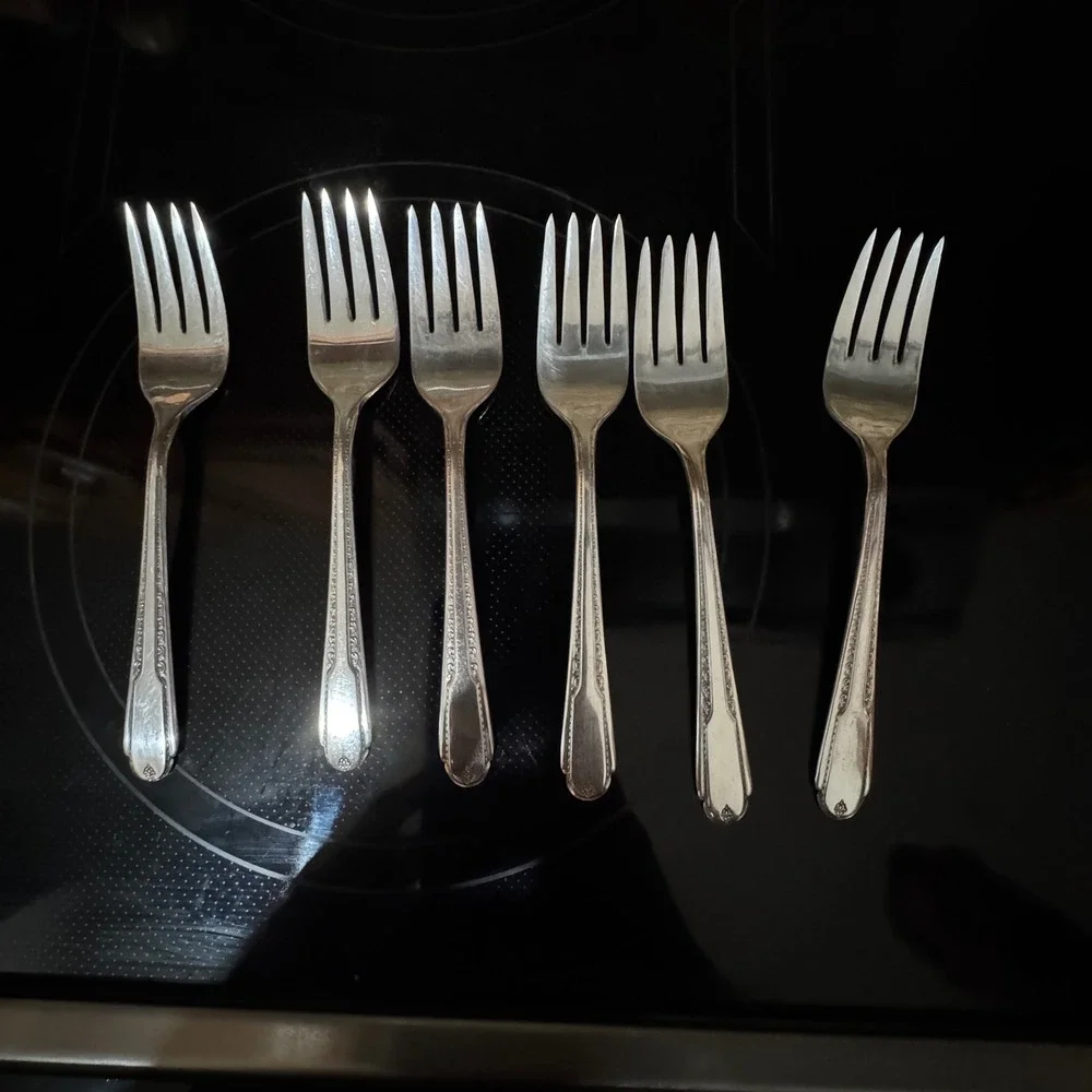 Cavalier Silverplate Salad Forks Set of 6 Vintage Beaded Floral Pattern Silver